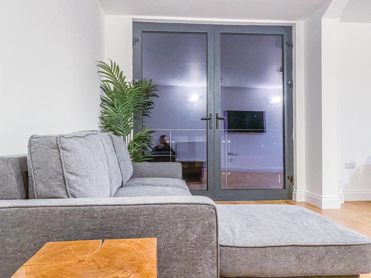 2 Bedroom City Centre Apartment With Parking Bedford Zewnętrze zdjęcie